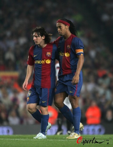 蒂奇以出色 蒂奇以出色