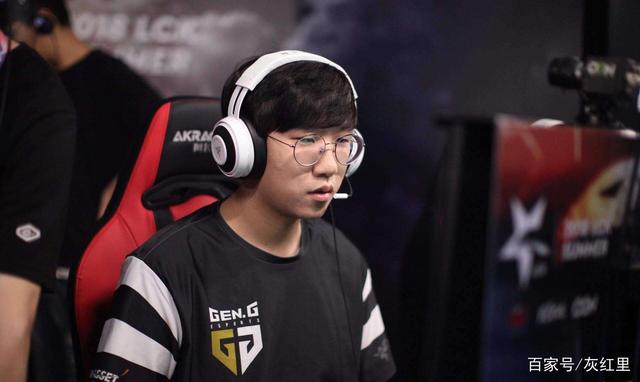 显落后于国 显落后于国